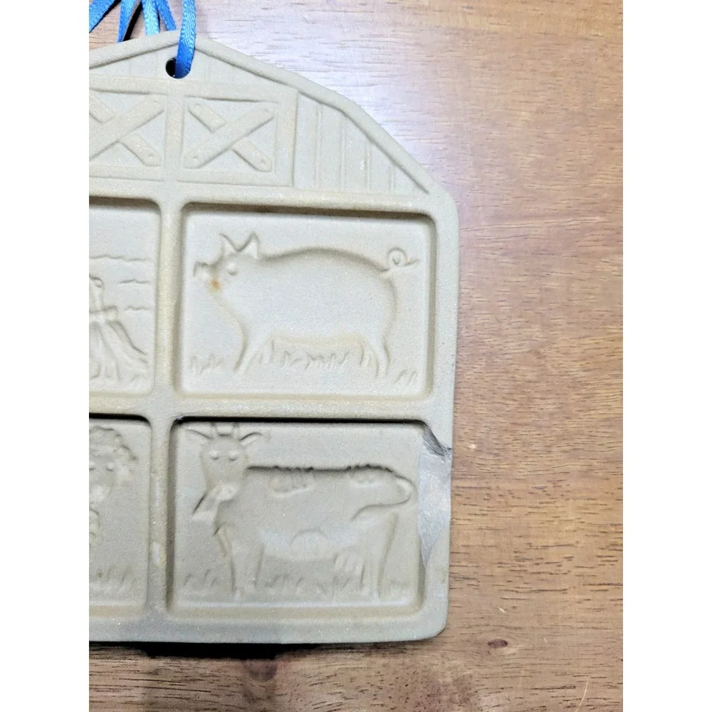 vintage 1994 Pampered‎ Chef Farmyard Friends stoneware cookie mold homestead